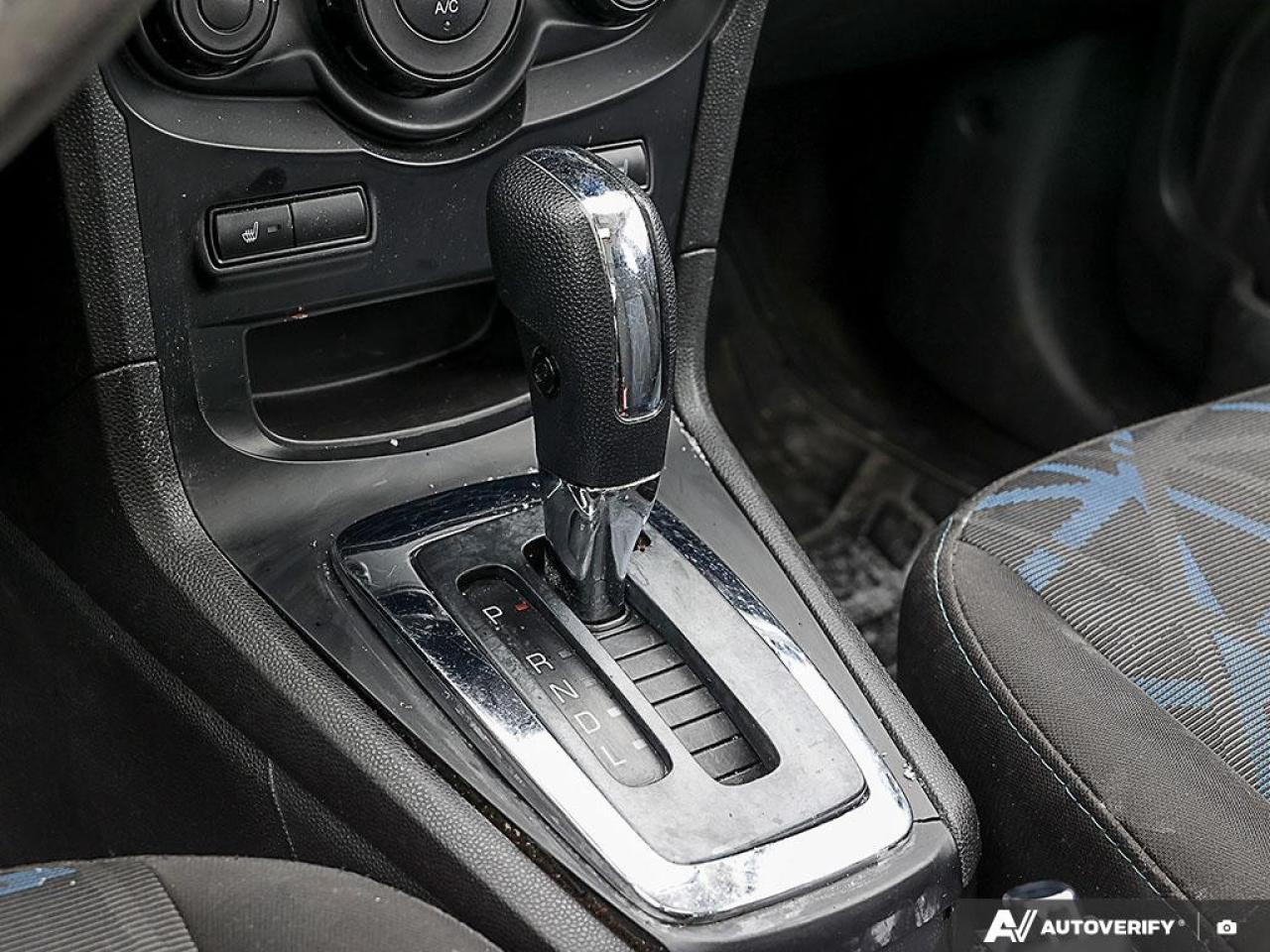 2013 Ford Fiesta 5dr HB SE Photo