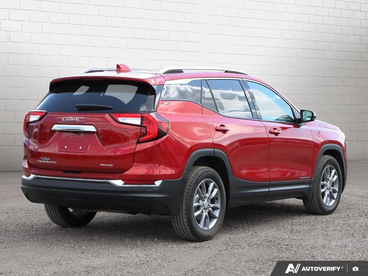 2022 GMC Terrain AWD SLT Photo