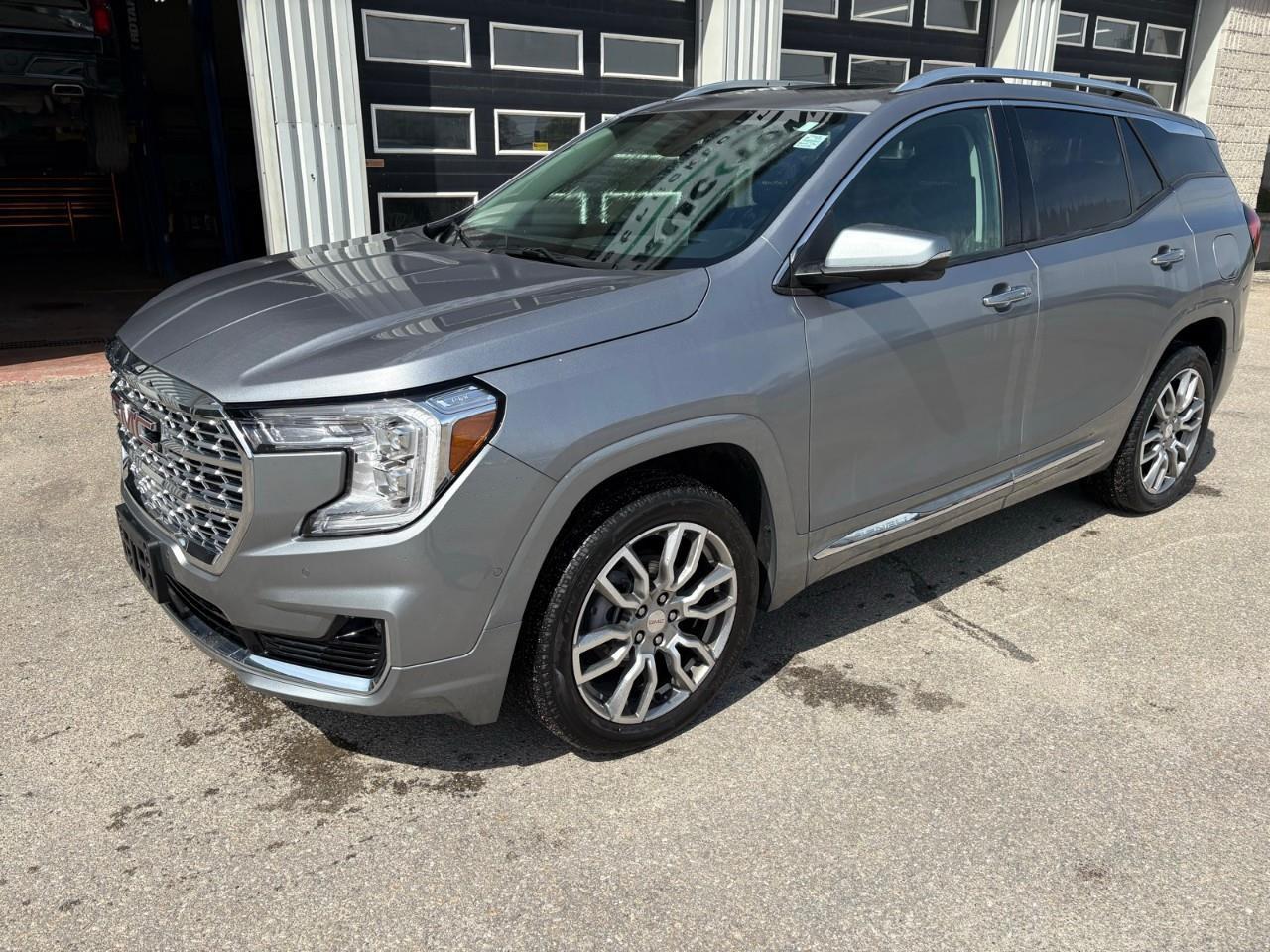 2024 GMC Terrain Denali 4dr All-Wheel Drive Photo