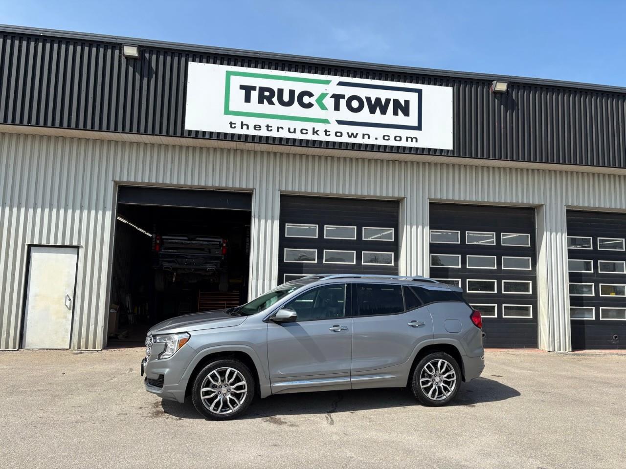 2024 GMC Terrain Denali 4dr All-Wheel Drive Photo