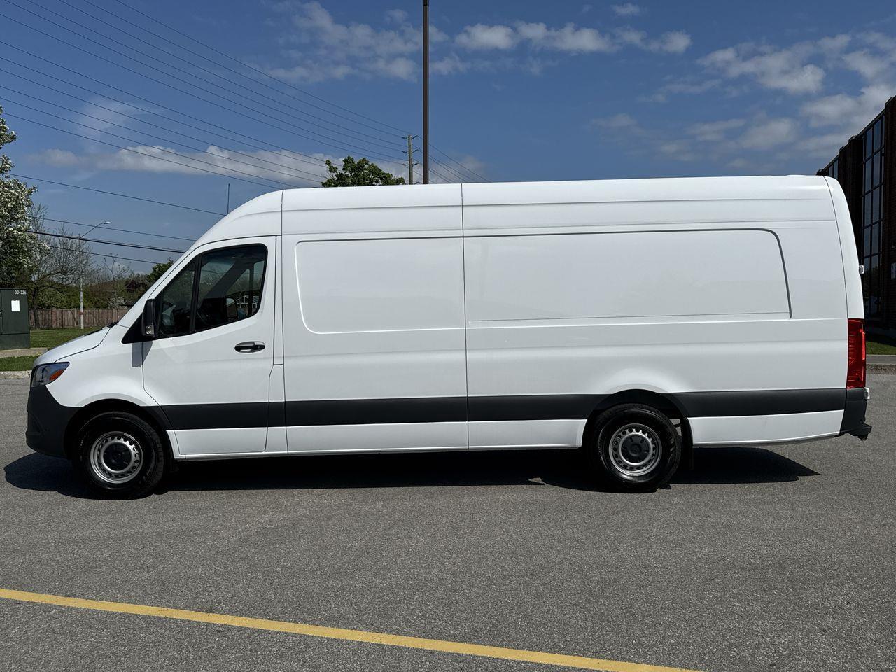 2023 Mercedes-Benz Sprinter 2500 High Roof 4-Cyl Diesel Sprinter 2500 Extended Cargo Van 170 in. WB Rear-Wheel Drive Photo