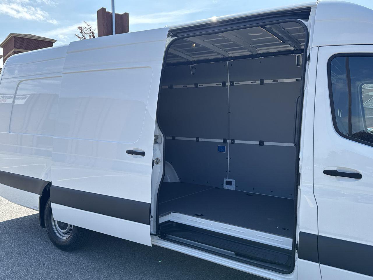 2023 Mercedes-Benz Sprinter 2500 High Roof 4-Cyl Diesel Sprinter 2500 Extended Cargo Van 170 in. WB Rear-Wheel Drive Photo