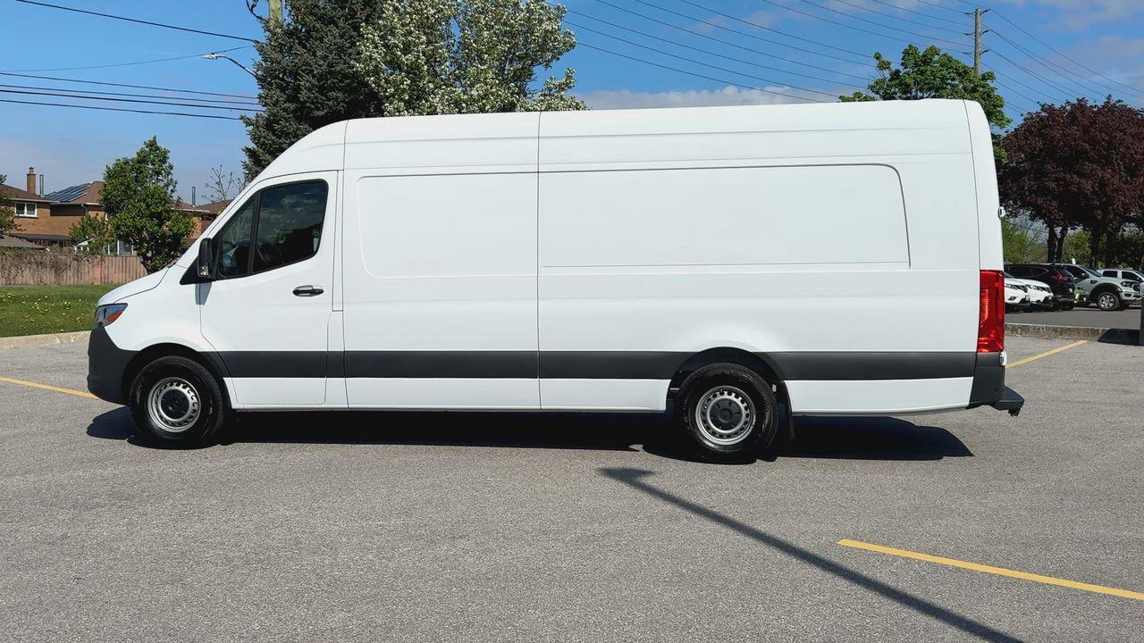 2023 Mercedes-Benz Sprinter 2500 High Roof 4-Cyl Diesel Sprinter 2500 Extended Cargo Van 170 in. WB Rear-Wheel Drive Photo