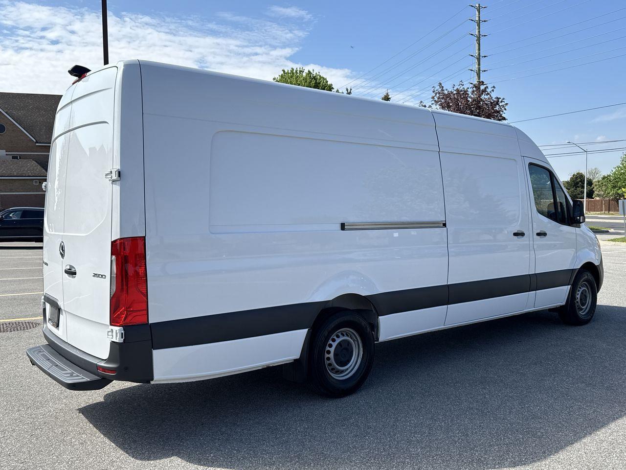 2023 Mercedes-Benz Sprinter 2500 High Roof 4-Cyl Diesel Sprinter 2500 Extended Cargo Van 170 in. WB Rear-Wheel Drive Photo