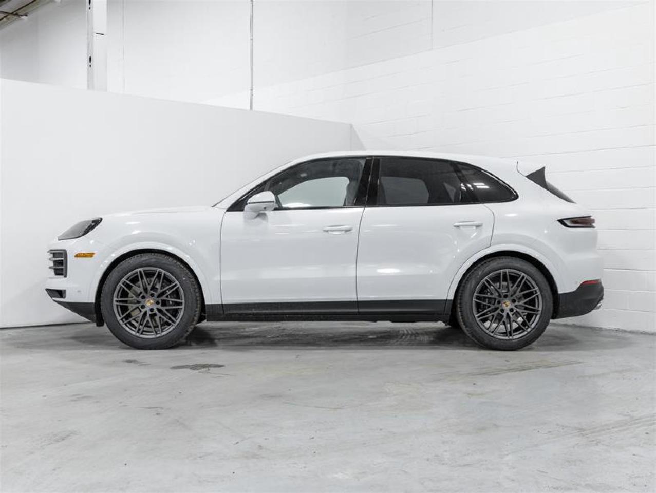 2025 Porsche Cayenne  Photo