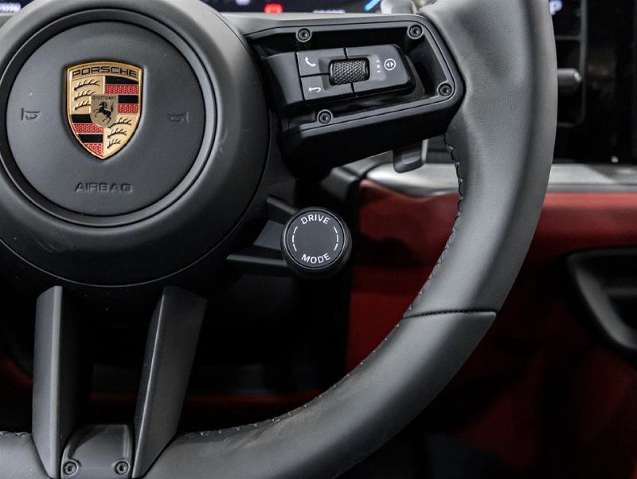 2025 Porsche Cayenne  Photo