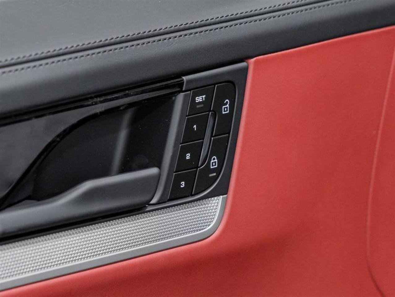 2025 Porsche Cayenne  Photo