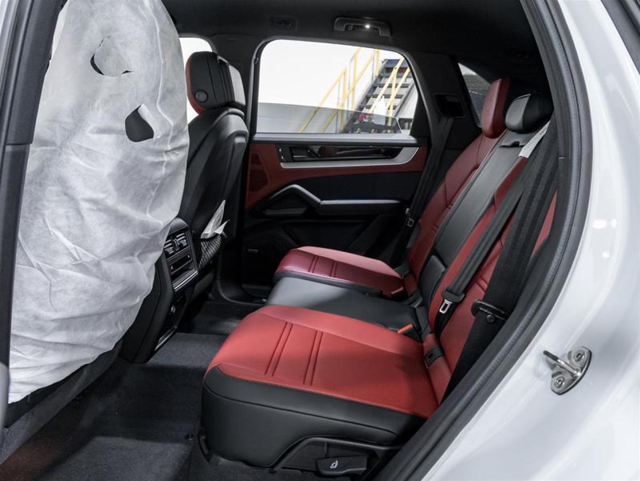 2025 Porsche Cayenne  Photo