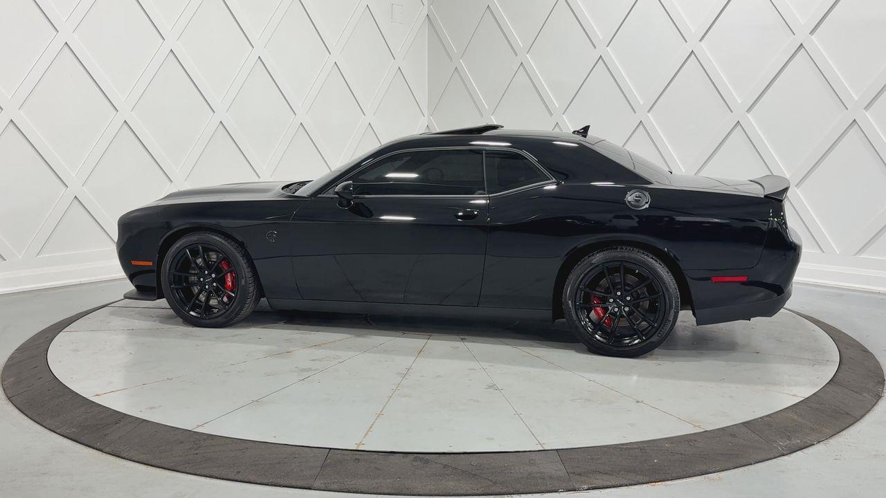 2023 Dodge Challenger SRT Hellcat 2dr Rear-Wheel Drive Coupe Photo