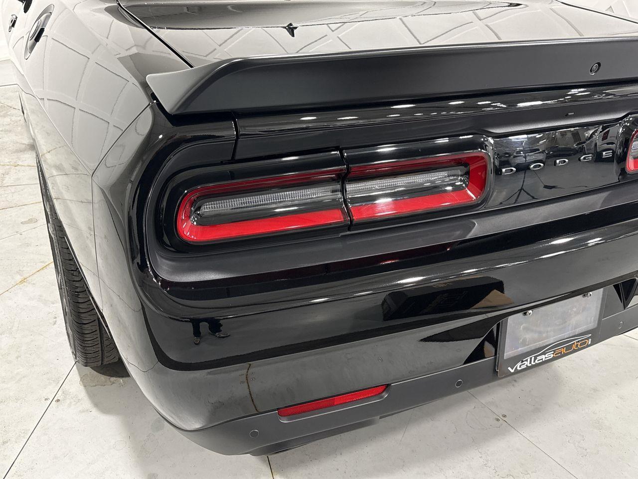 2023 Dodge Challenger SRT Hellcat 2dr Rear-Wheel Drive Coupe Photo