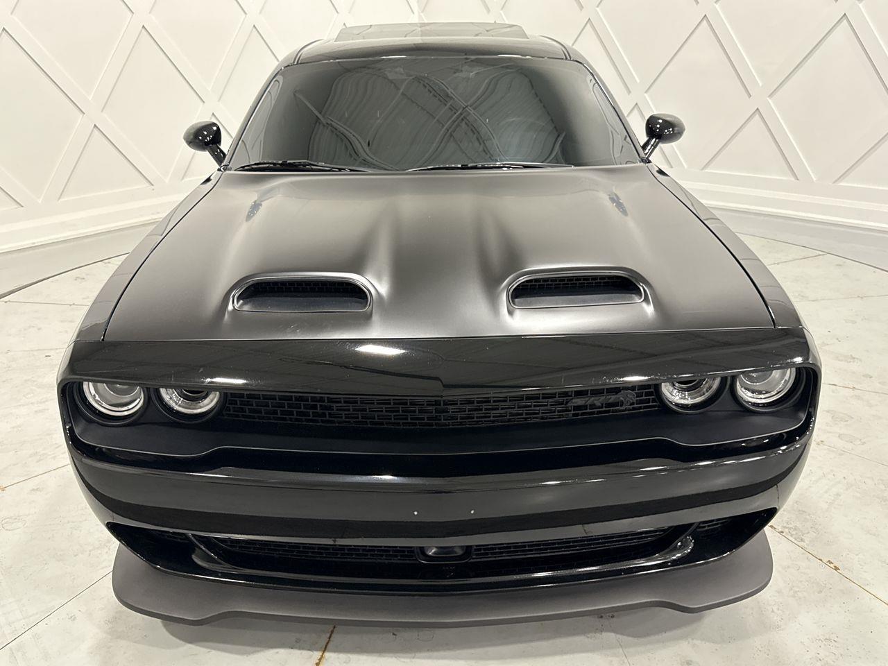 2023 Dodge Challenger SRT Hellcat 2dr Rear-Wheel Drive Coupe Photo