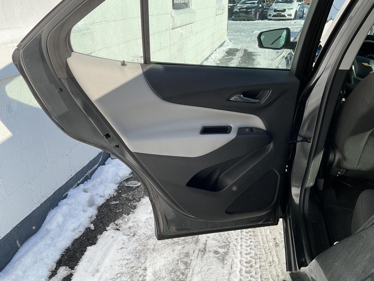 2018 Chevrolet Equinox LS All-Wheel Drive Photo