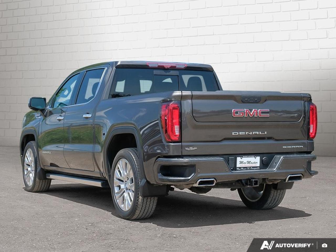 2020 GMC Sierra 1500 Crew CabShort Box 4-Wheel Drive Denali Photo2