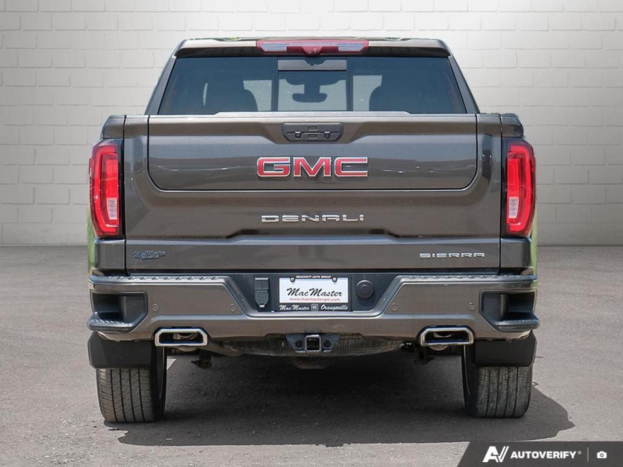 2020 GMC Sierra 1500 Crew CabShort Box 4-Wheel Drive Denali Photo3