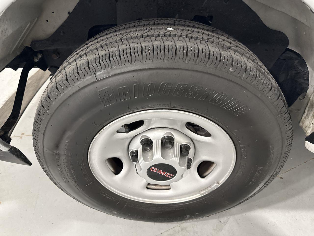 2024 GMC Savana 2500 Work Van Rear-Wheel Drive Cargo Van Photo