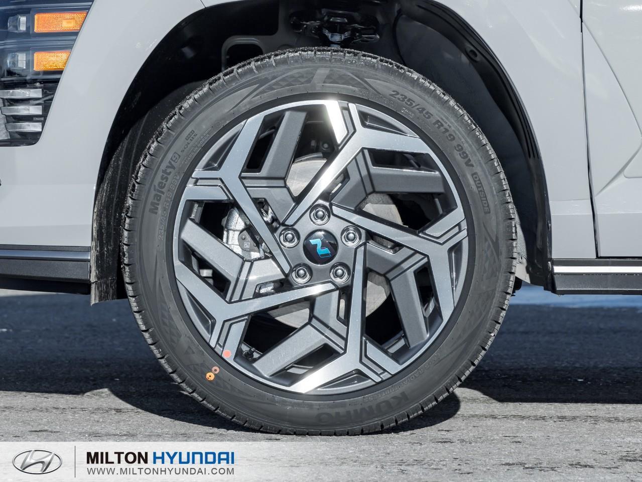 2026 Hyundai KONA 1.6T N Line w/Two-Tone Roof 4dr All-Wheel Drive Photo