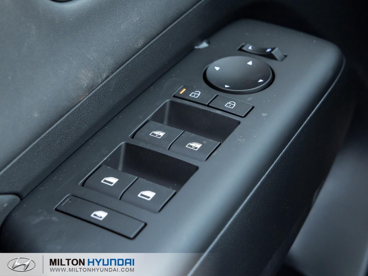 2026 Hyundai KONA 1.6T N Line w/Two-Tone Roof 4dr All-Wheel Drive Photo