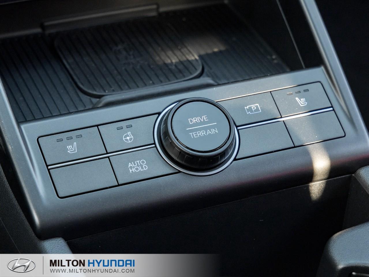 2026 Hyundai KONA 1.6T N Line w/Two-Tone Roof 4dr All-Wheel Drive Photo