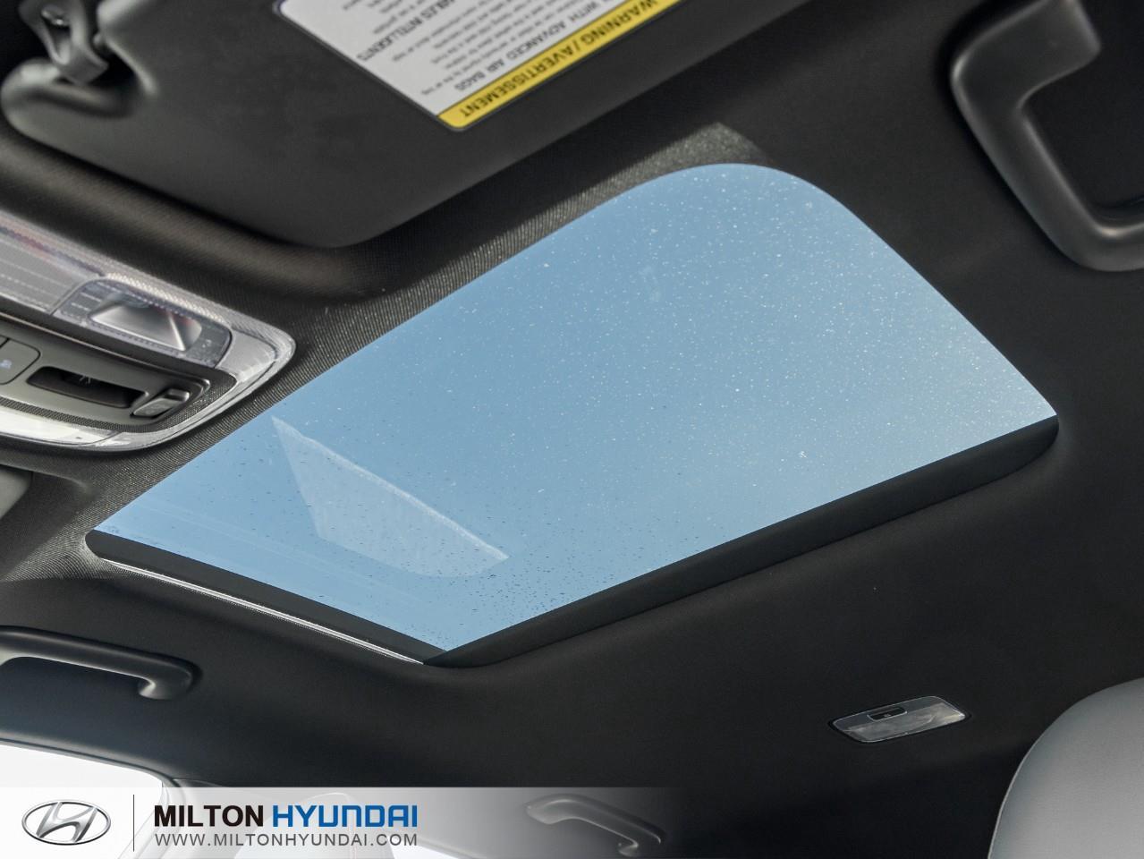 2026 Hyundai KONA 1.6T N Line w/Two-Tone Roof 4dr All-Wheel Drive Photo