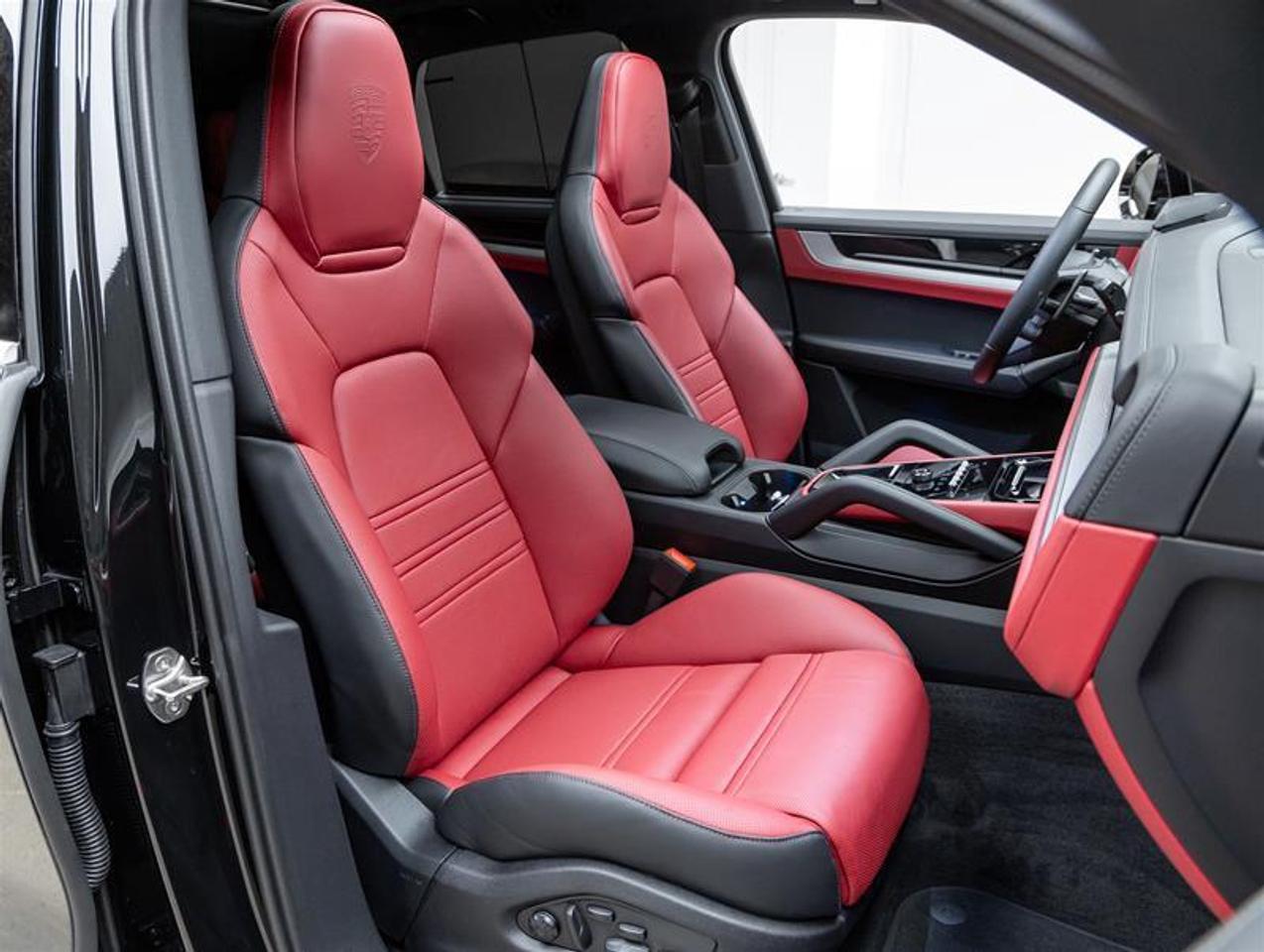 2026 Porsche Cayenne  Photo