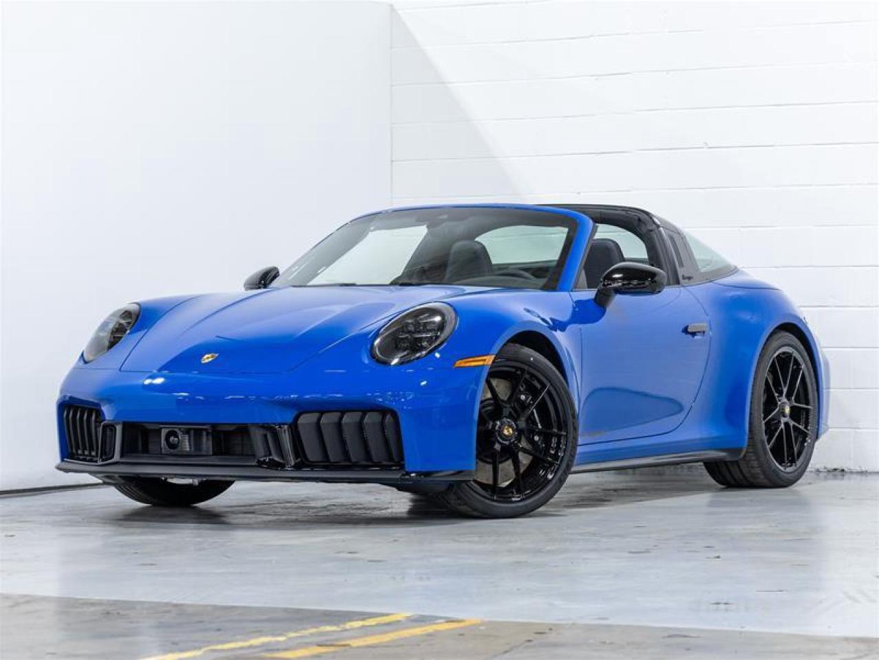 2026 Porsche 911  Photo0