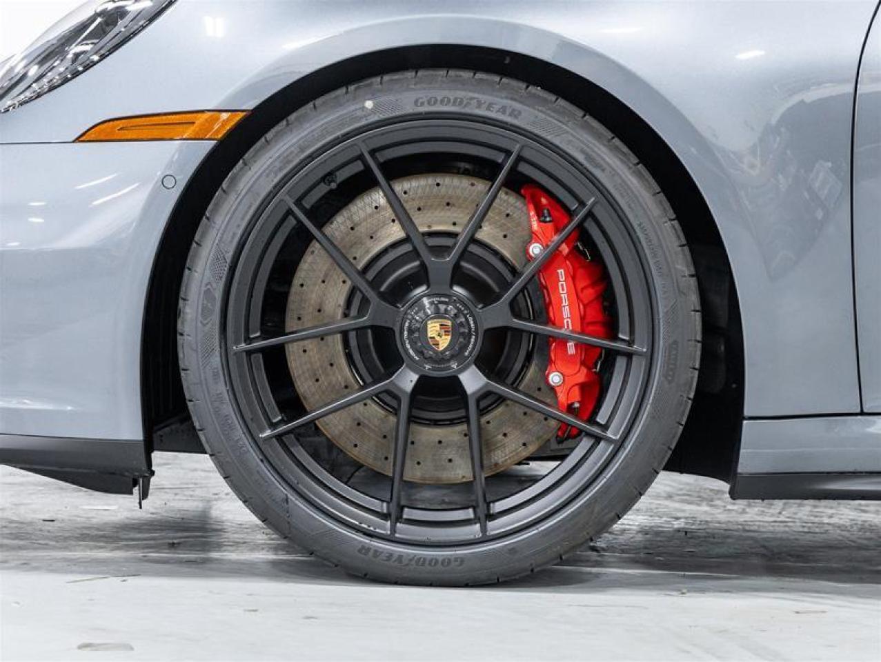 2026 Porsche 911  Photo3