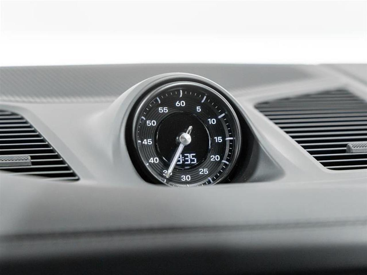 2026 Porsche Cayenne  Photo