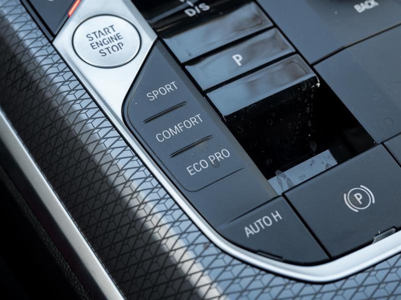 2026 BMW 330 i xDrive 4dr All-Wheel Drive Sedan Photo