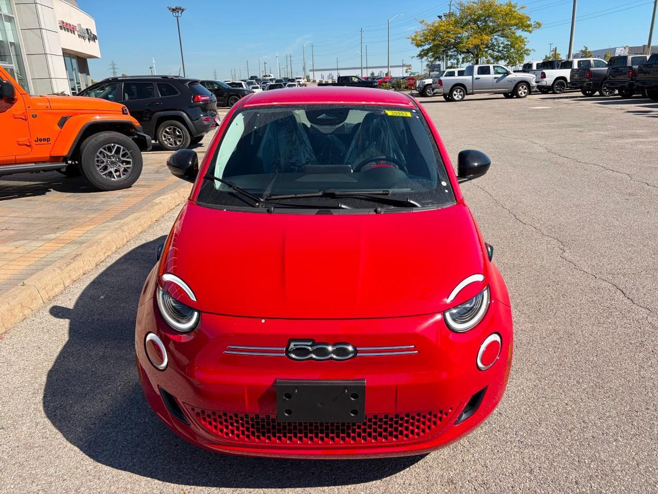 2025 Fiat 500E Base 2dr Hatchback Photo