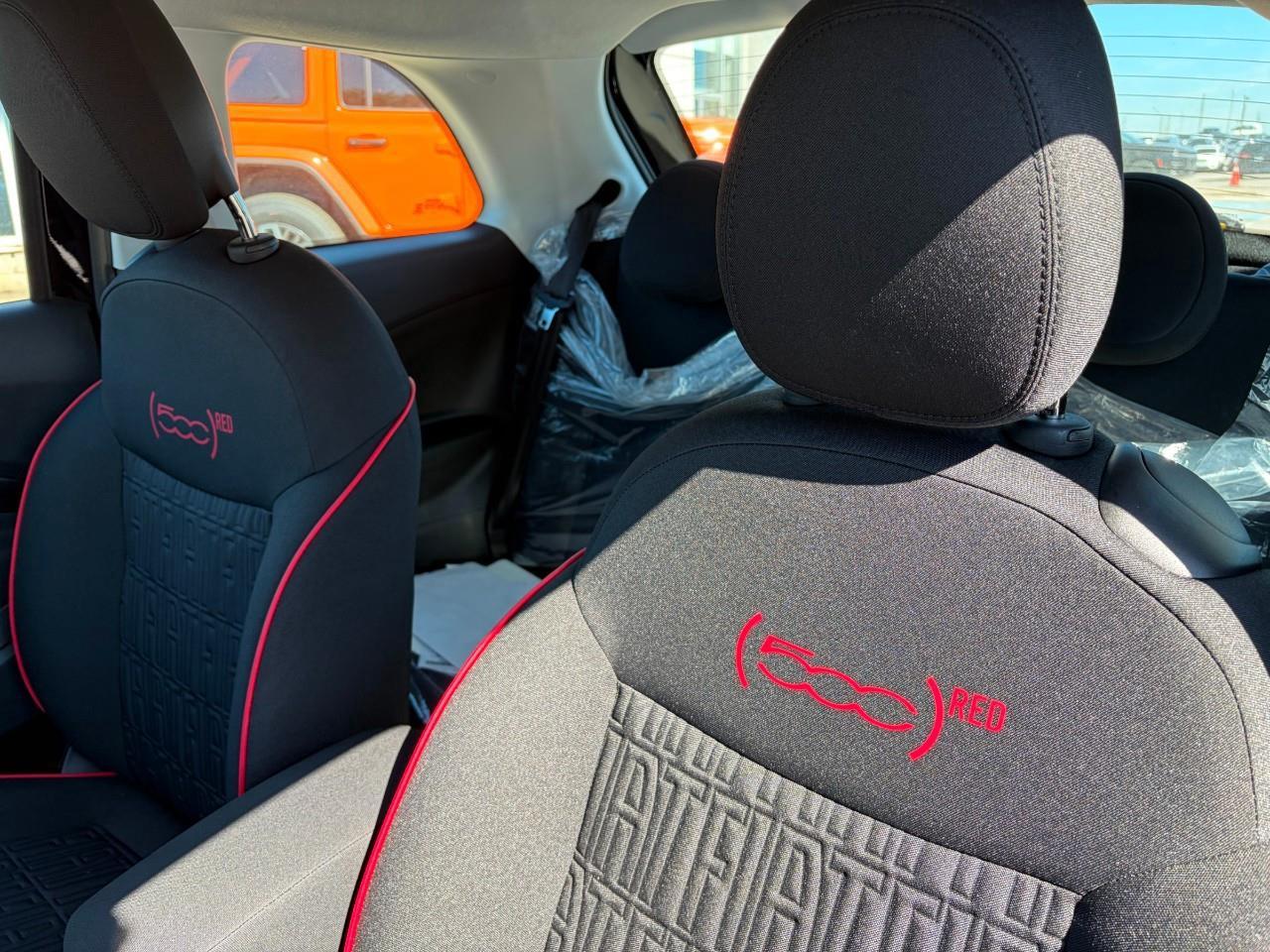 2025 Fiat 500E Base 2dr Hatchback Photo