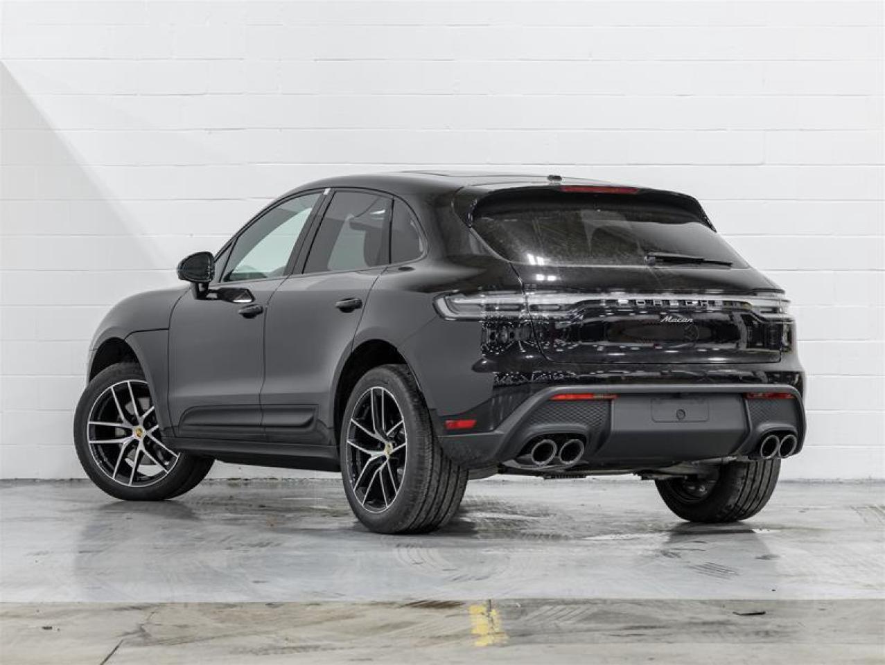 2025 Porsche Macan  Photo