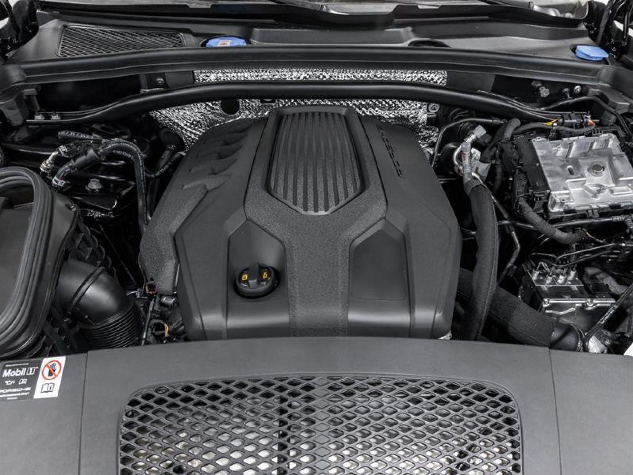 2025 Porsche Macan  Photo