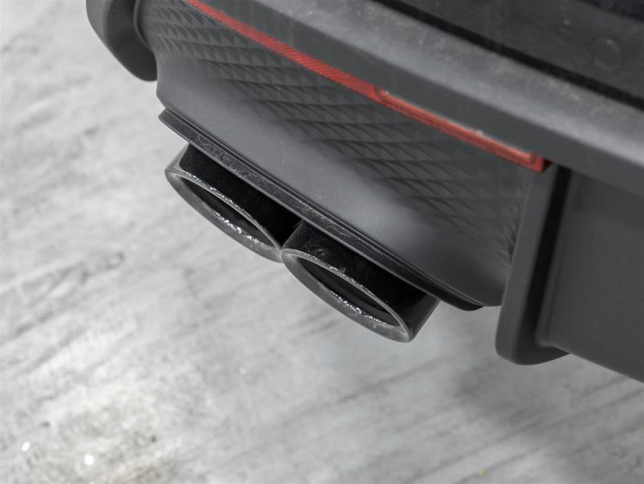 2025 Porsche Macan  Photo