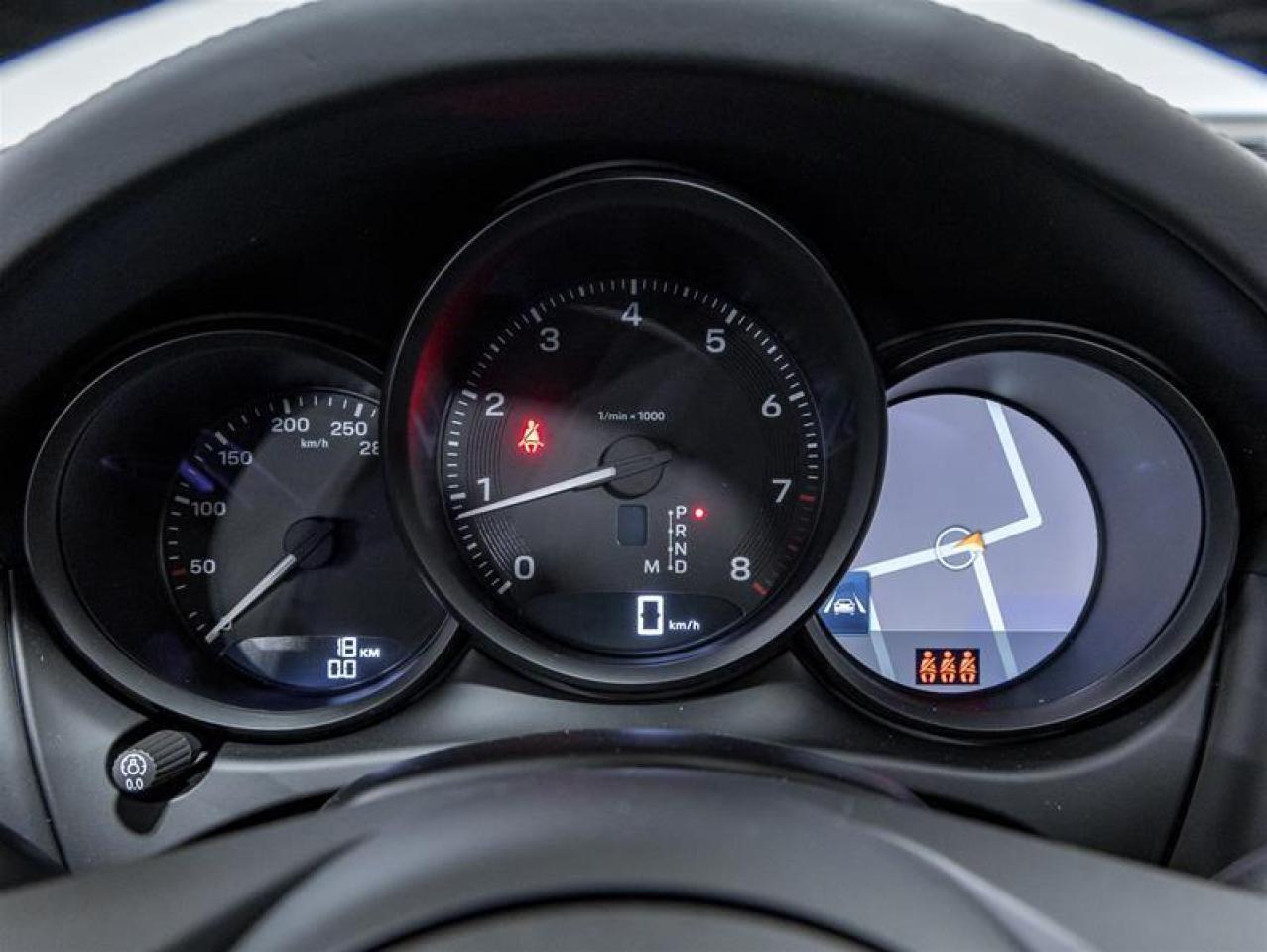 2025 Porsche Macan  Photo