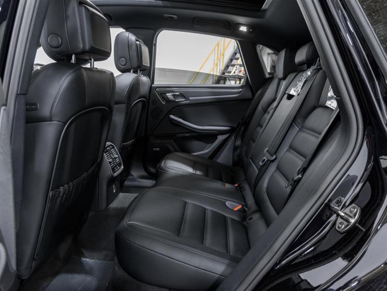 2025 Porsche Macan  Photo