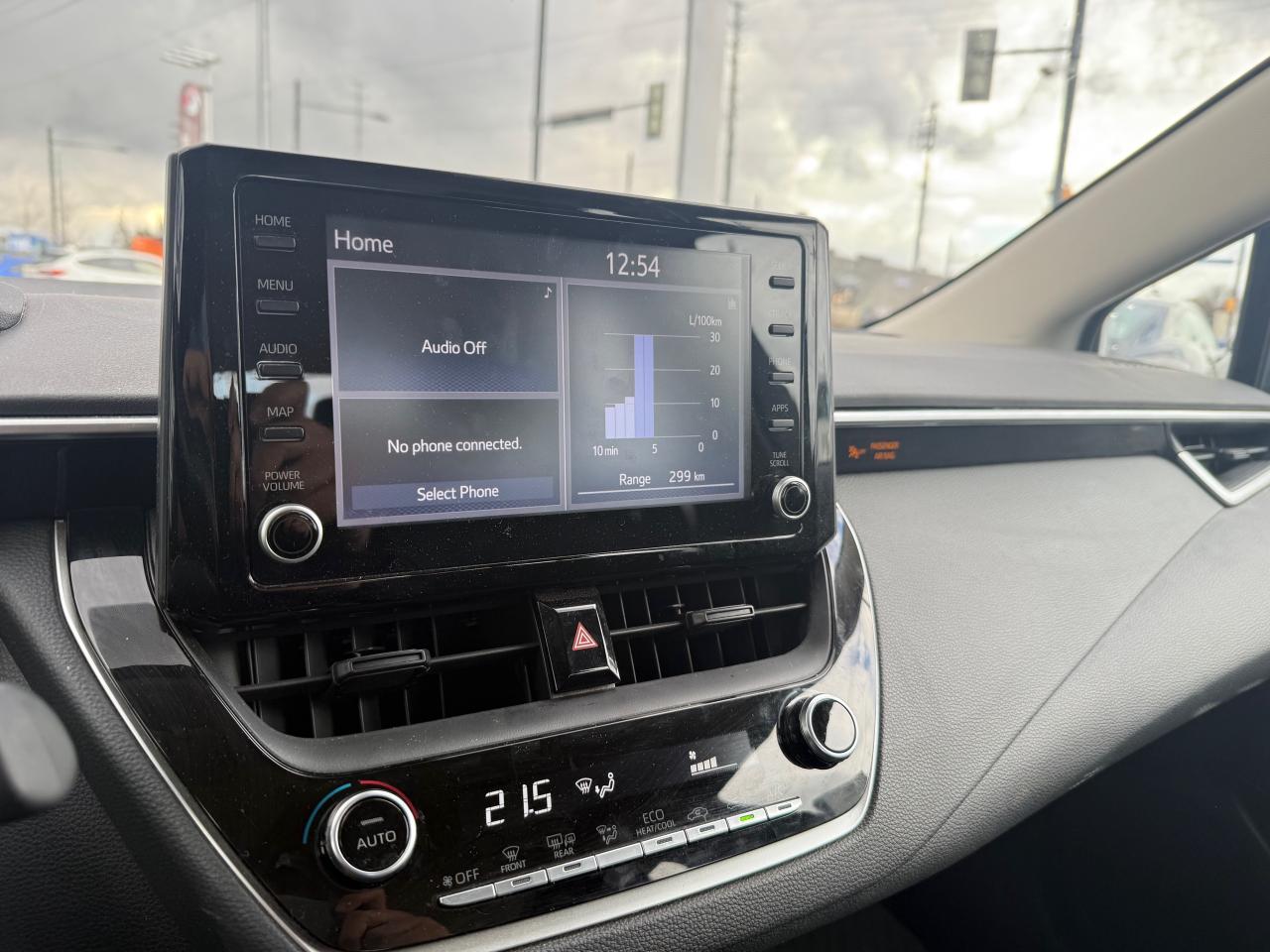 2022 Toyota Corolla LE 4DR SEDAN Photo