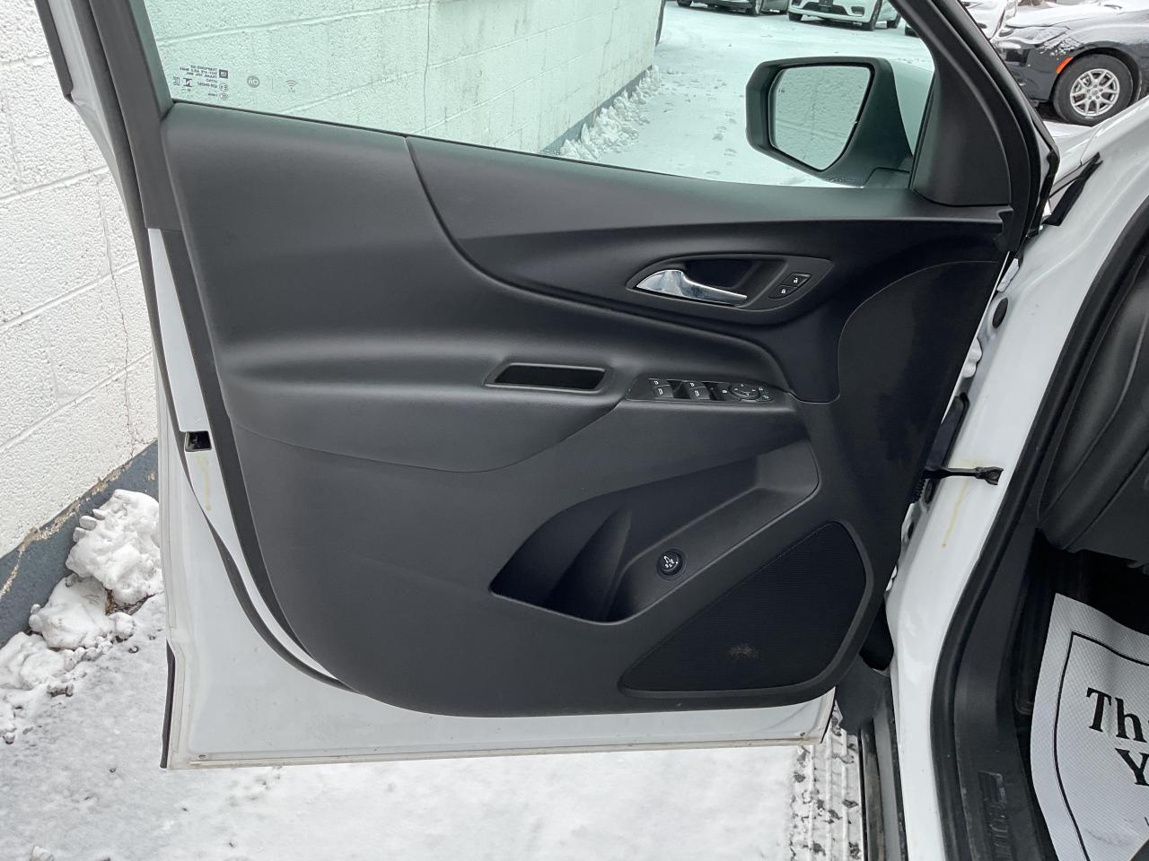 2024 Chevrolet Equinox LT 4dr All-Wheel Drive Photo