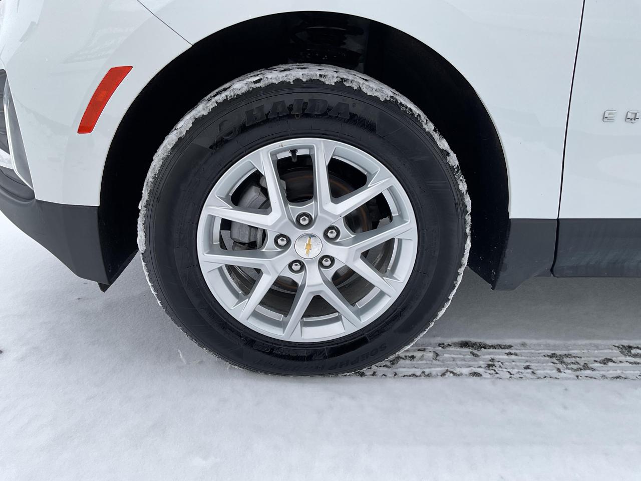 2024 Chevrolet Equinox LT 4dr All-Wheel Drive Photo