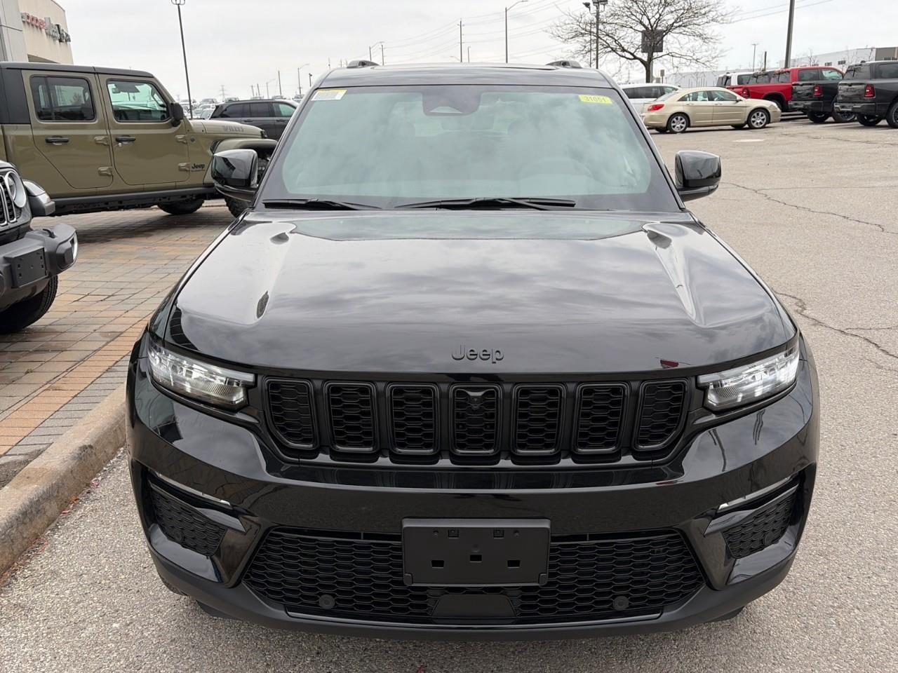 2025 Jeep Grand Cherokee Limited 4dr 4x4 Photo