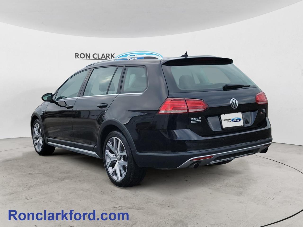 2018 Volkswagen Golf Alltrack 1.8 TSI (DSG) 4dr All-Wheel Drive 4MOTION Photo4
