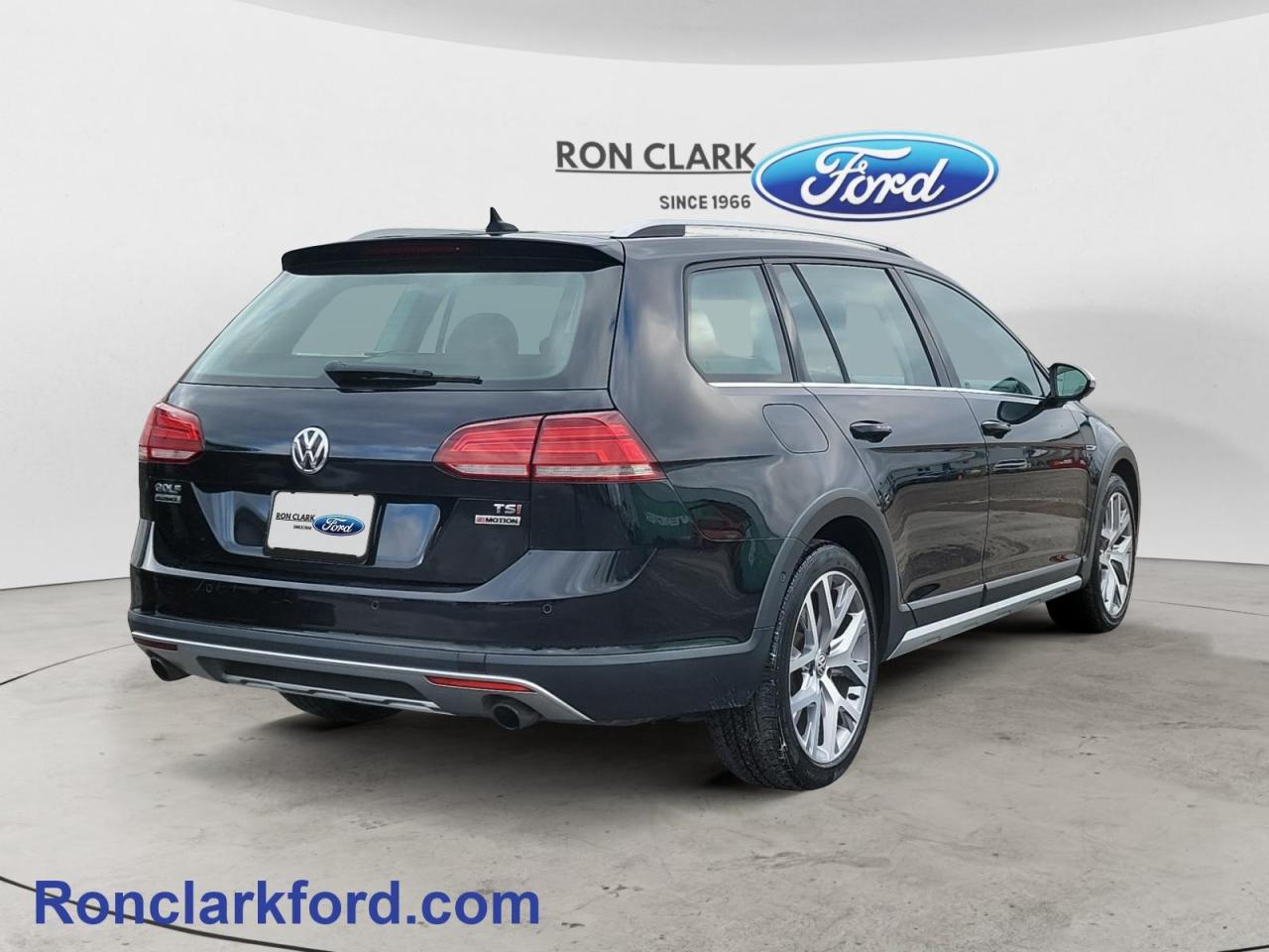 2018 Volkswagen Golf Alltrack 1.8 TSI (DSG) 4dr All-Wheel Drive 4MOTION Photo