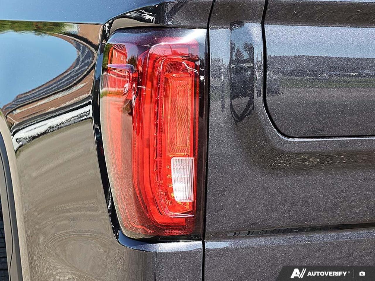 2026 GMC Sierra 1500 Crew Cab Short Box 4-Wheel Drive Denali Ultimate Photo