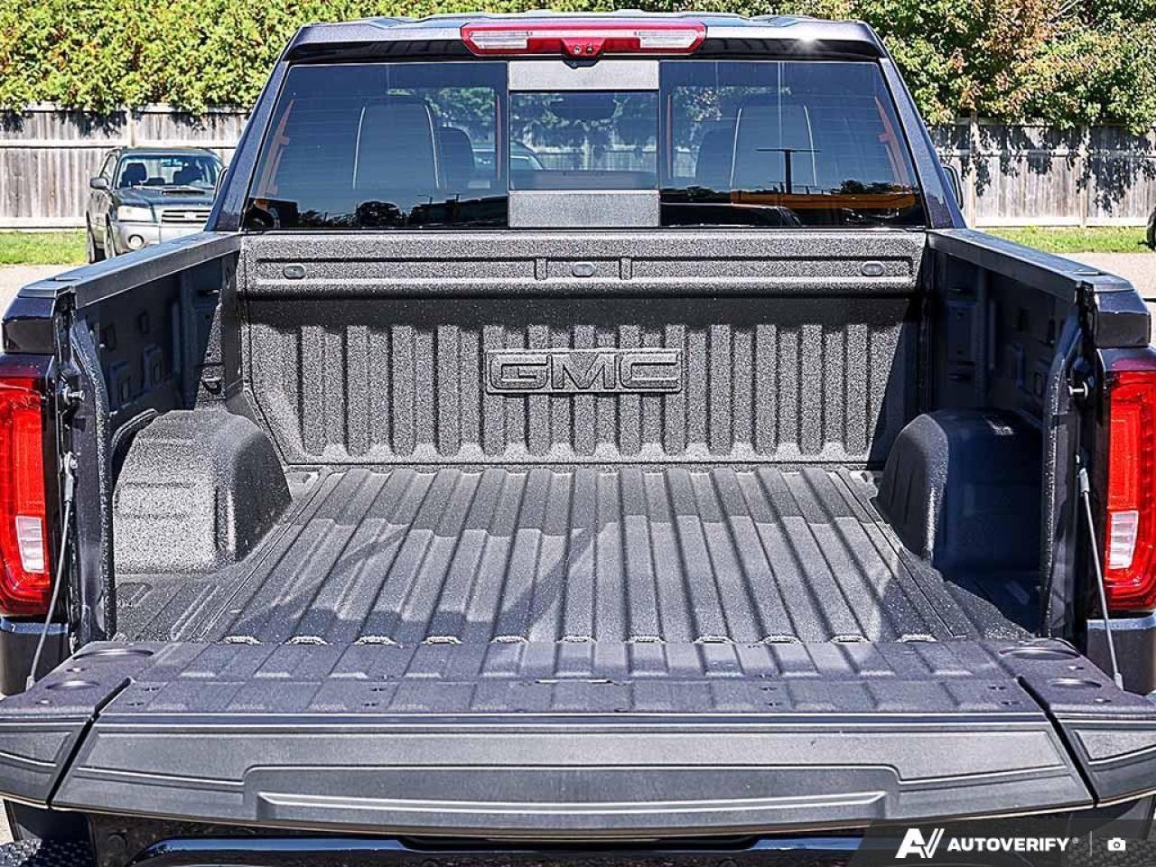 2026 GMC Sierra 1500 Crew Cab Short Box 4-Wheel Drive Denali Ultimate Photo