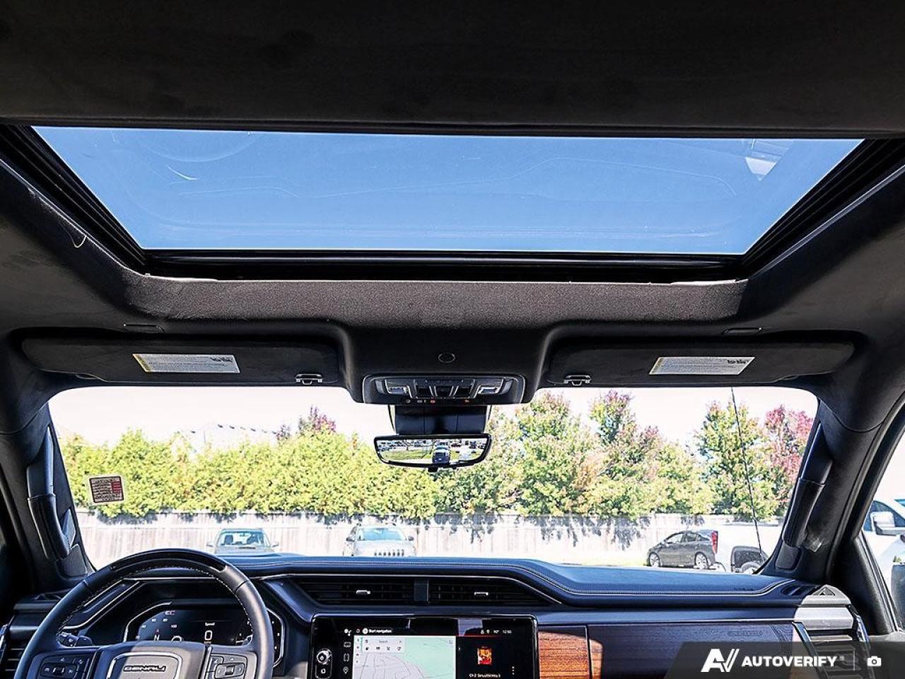 2026 GMC Sierra 1500 Crew Cab Short Box 4-Wheel Drive Denali Ultimate Photo