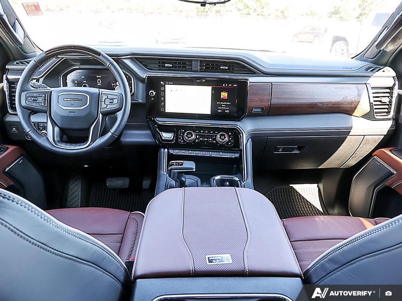 2026 GMC Sierra 1500 Crew Cab Short Box 4-Wheel Drive Denali Ultimate Photo