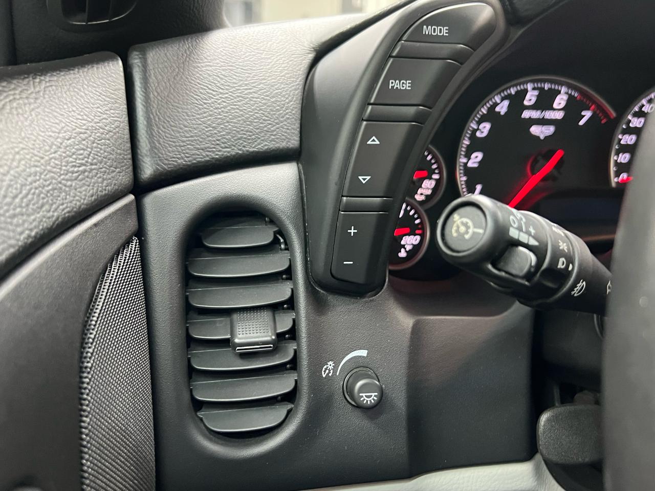 2013 Chevrolet Corvette 2dr Cpe w/3LT w Glass Roof Photo