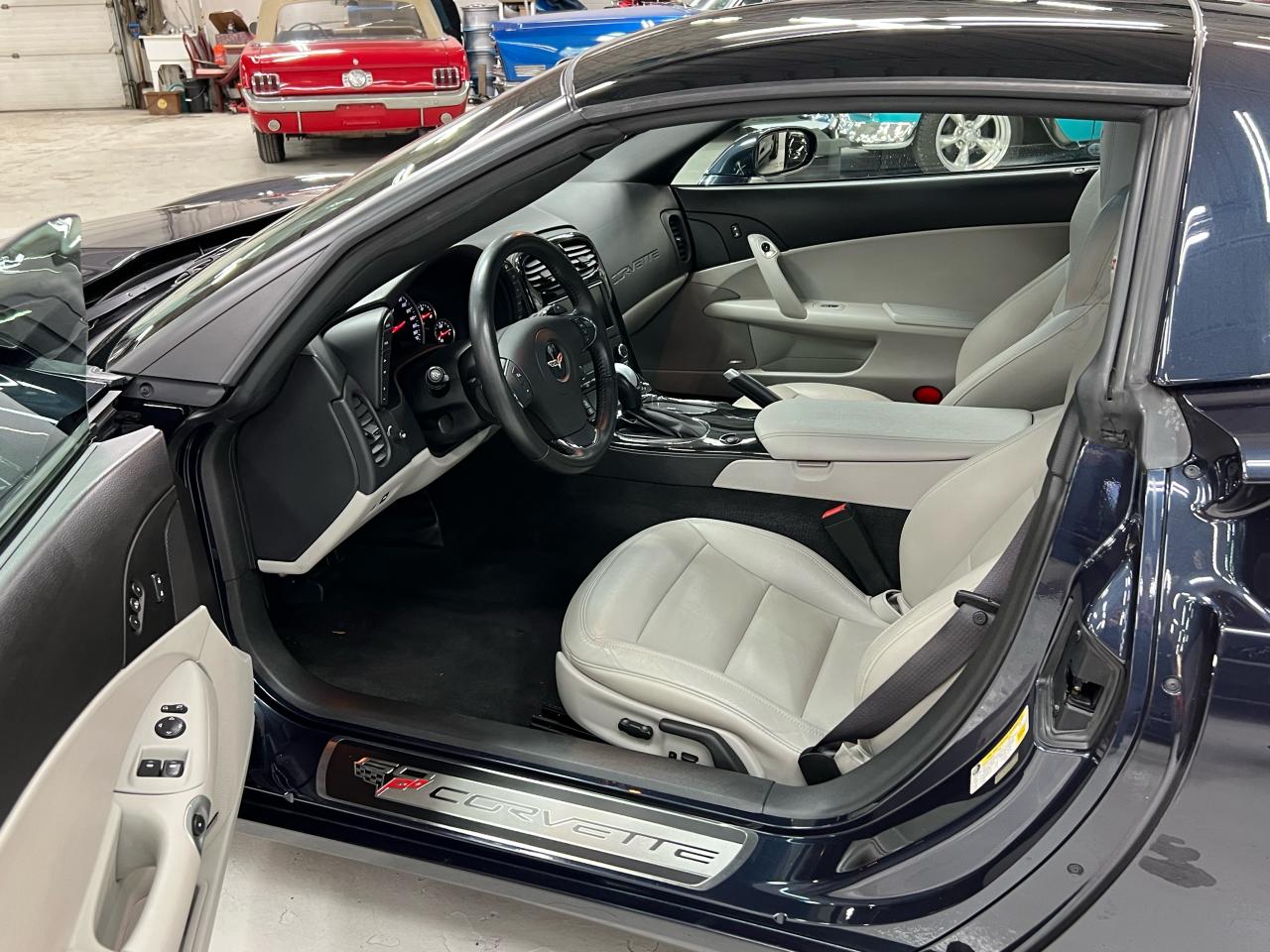 2013 Chevrolet Corvette 2dr Cpe w/3LT w Glass Roof Photo