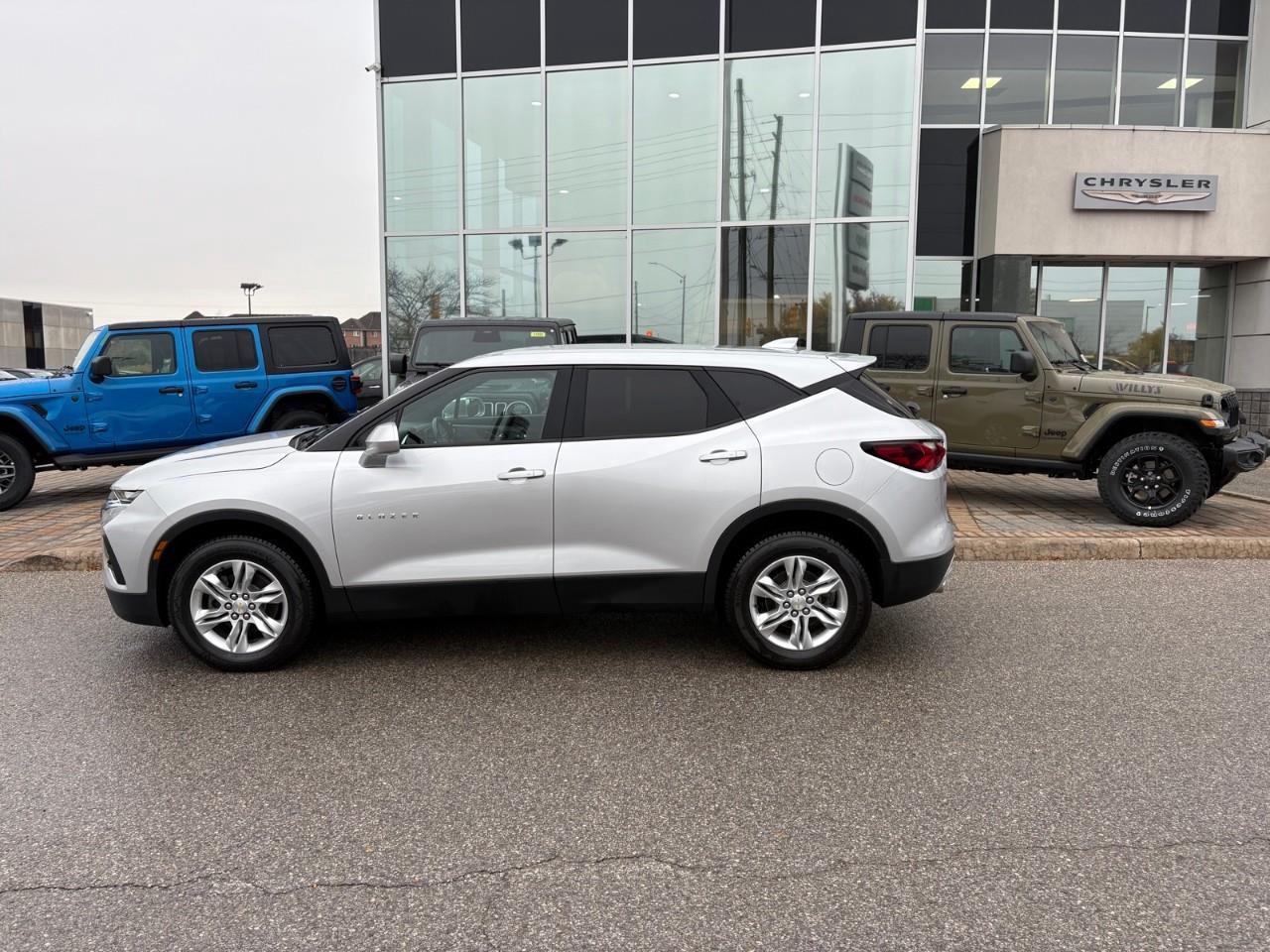 2020 Chevrolet Blazer LT All-Wheel Drive Photo2