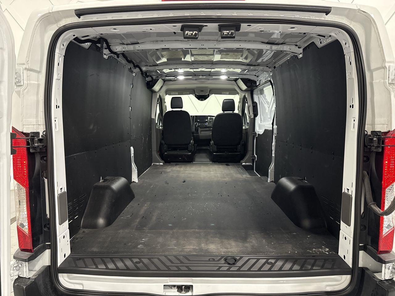 2024 Ford Transit-250 Cargo  Photo