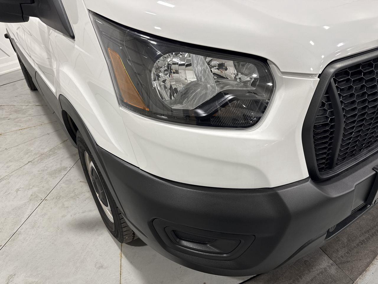 2024 Ford Transit-250 Cargo  Photo